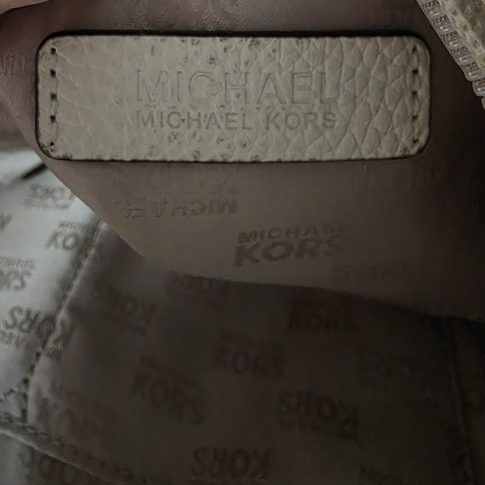 Michael Kors Hallie large leather Hobo Shoulder Crossbody - Picture 5 of 16